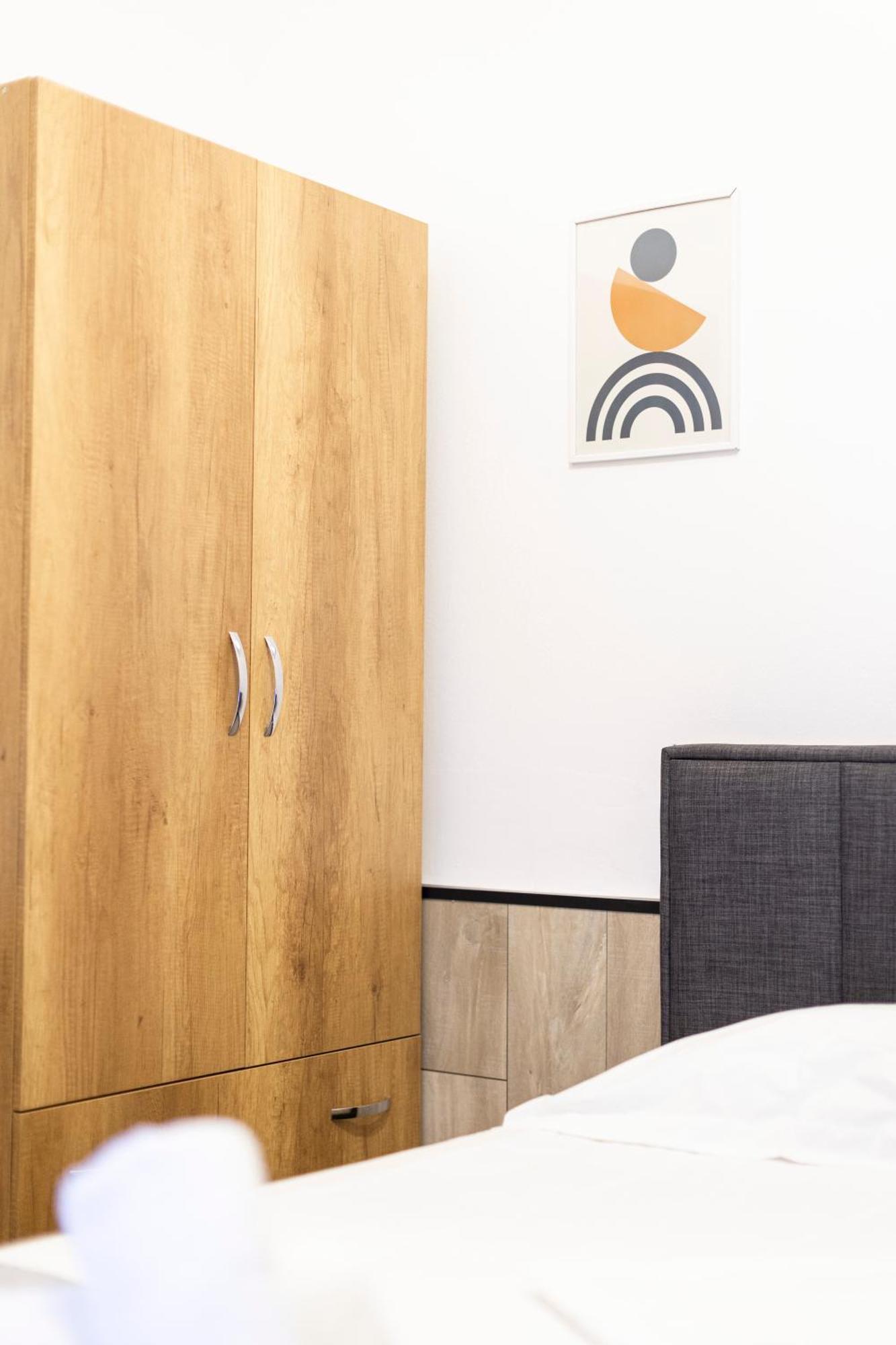 Tiny Cute Studio Near The City Center - 5 Min Walk Тирана Екстер'єр фото