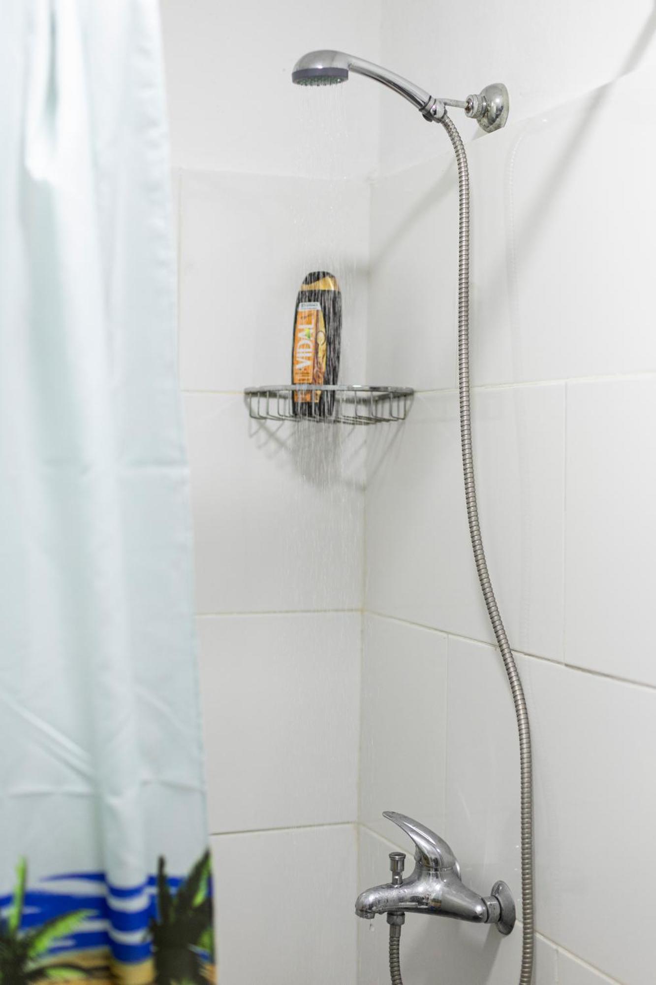 Tiny Cute Studio Near The City Center - 5 Min Walk Тирана Екстер'єр фото